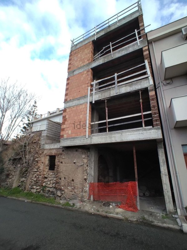 casa indipendente in vendita a Villa San Giovanni