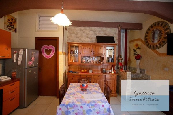 casa indipendente in vendita a Villa San Giovanni