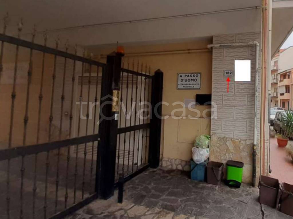 appartamento in vendita a Villa San Giovanni in zona Pezzo