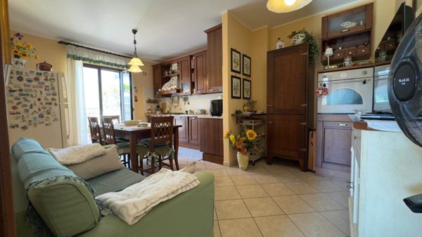 casa indipendente in vendita a Villa San Giovanni