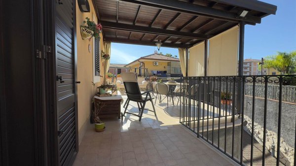 casa indipendente in vendita a Villa San Giovanni