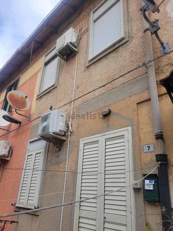 casa indipendente in vendita a Villa San Giovanni