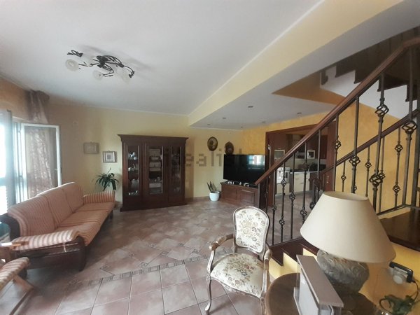 casa indipendente in vendita a Villa San Giovanni