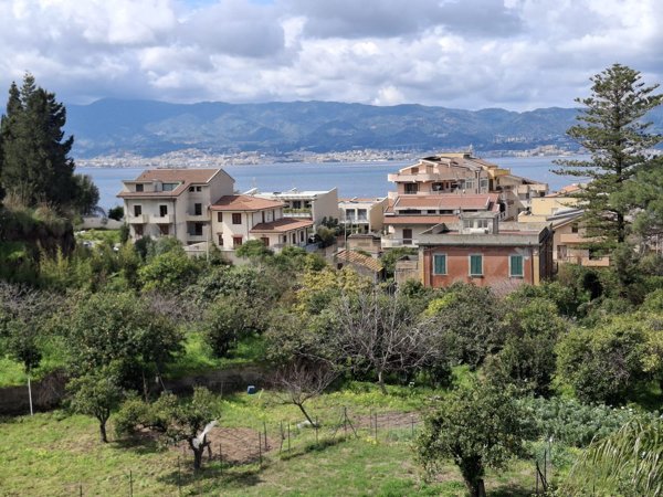 casa indipendente in vendita a Villa San Giovanni