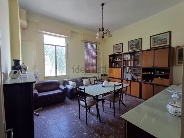 casa indipendente in vendita a Villa San Giovanni in zona Acciarello