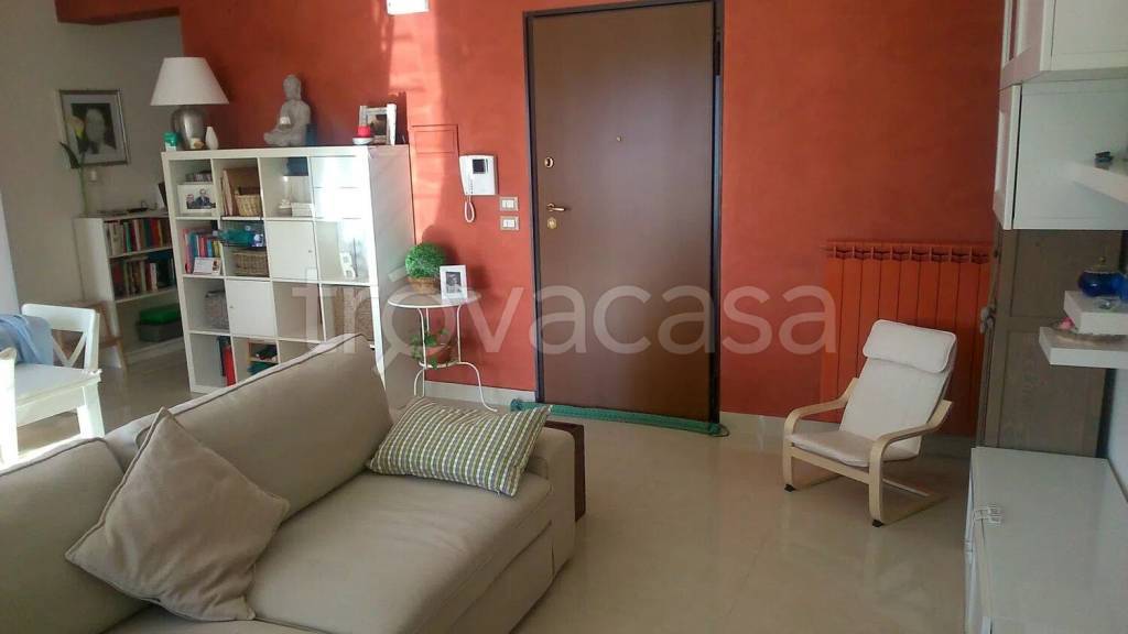 appartamento in vendita a Villa San Giovanni in zona Cannitello