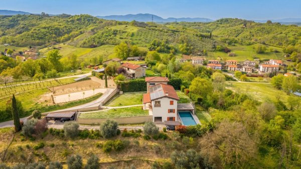 casa indipendente in vendita a Villa San Giovanni