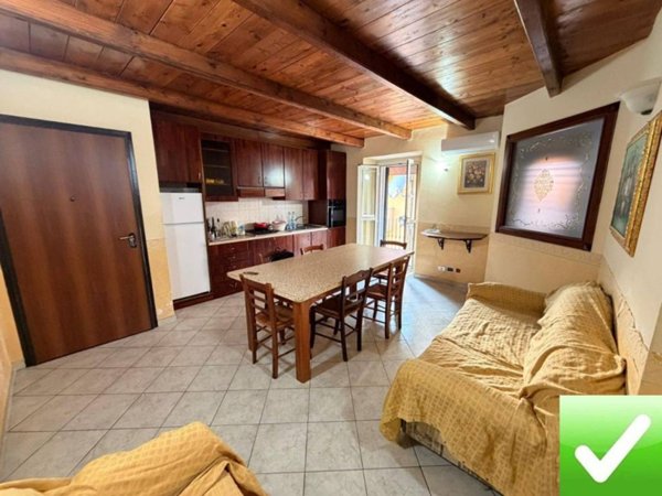appartamento in vendita a Villa San Giovanni in zona Cannitello