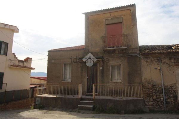 casa indipendente in vendita a Villa San Giovanni
