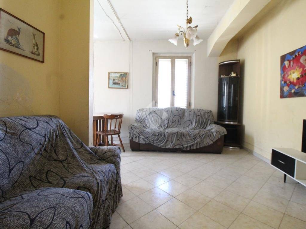 appartamento in vendita a Villa San Giovanni in zona Cannitello