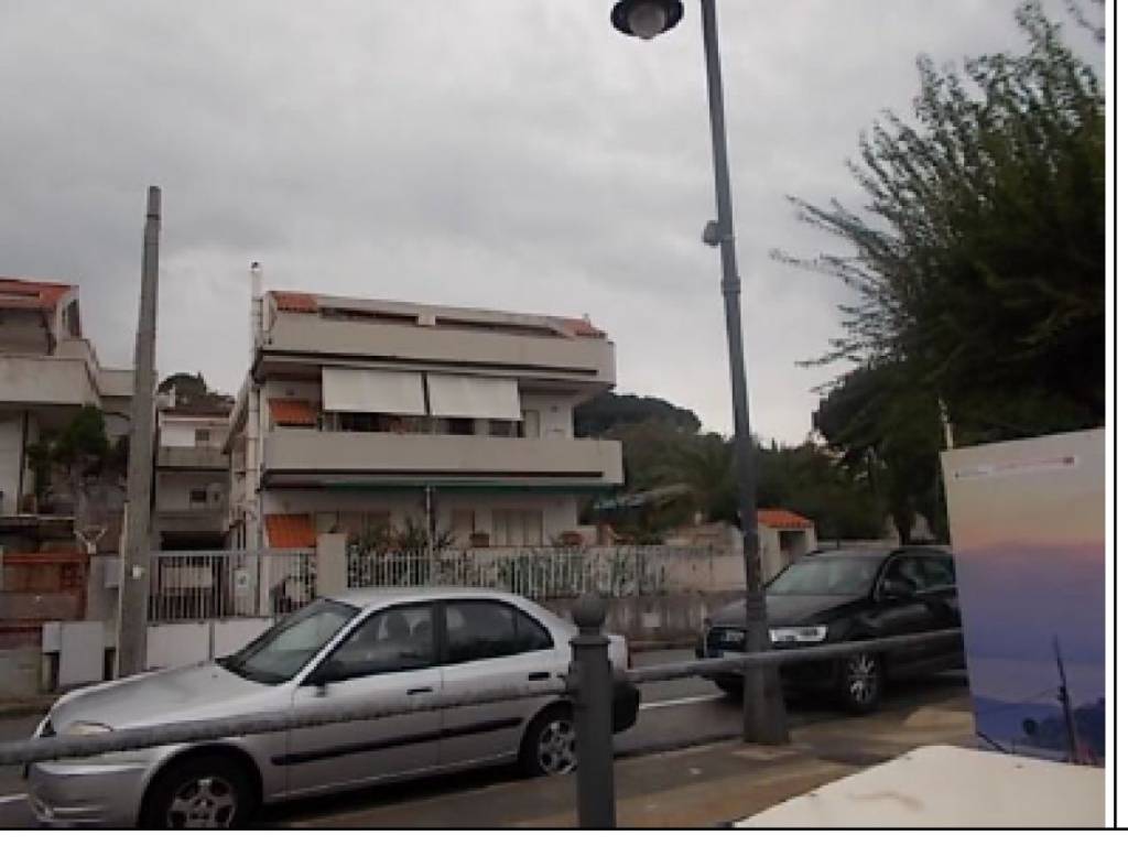 casa indipendente in vendita a Villa San Giovanni