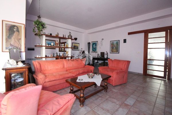 casa indipendente in vendita a Villa San Giovanni