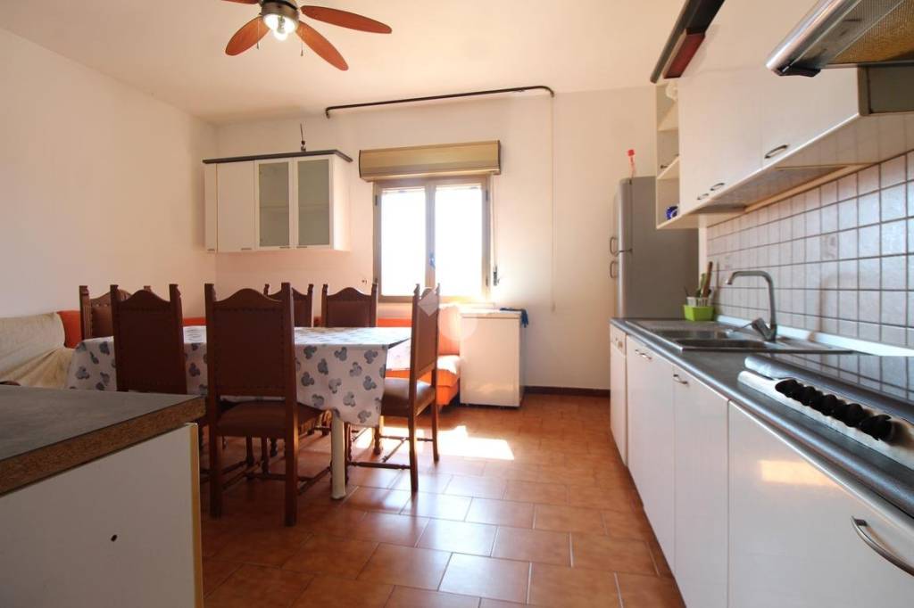 appartamento in vendita a Villa San Giovanni in zona Acciarello
