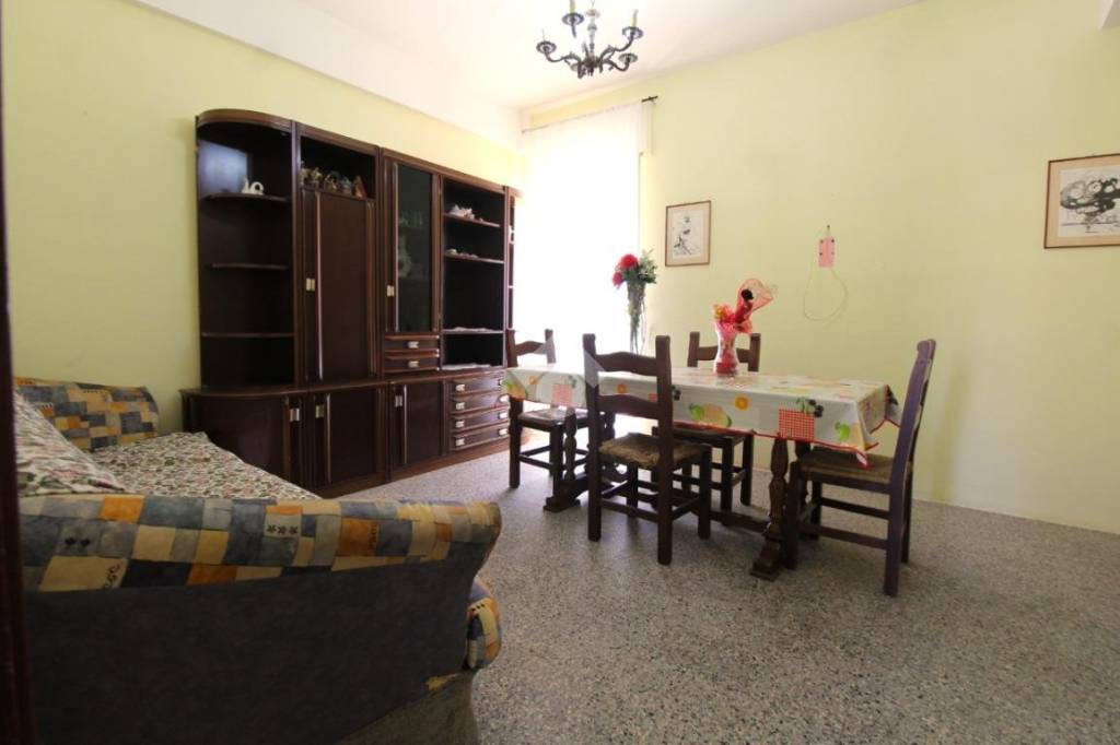 appartamento in vendita a Villa San Giovanni in zona Acciarello