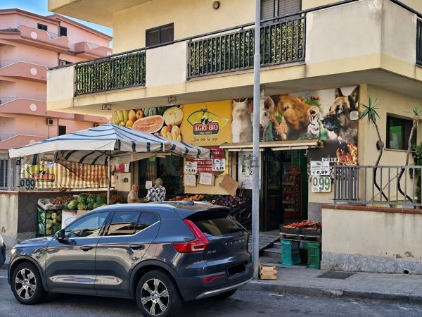 casa indipendente in vendita a Villa San Giovanni in zona Acciarello