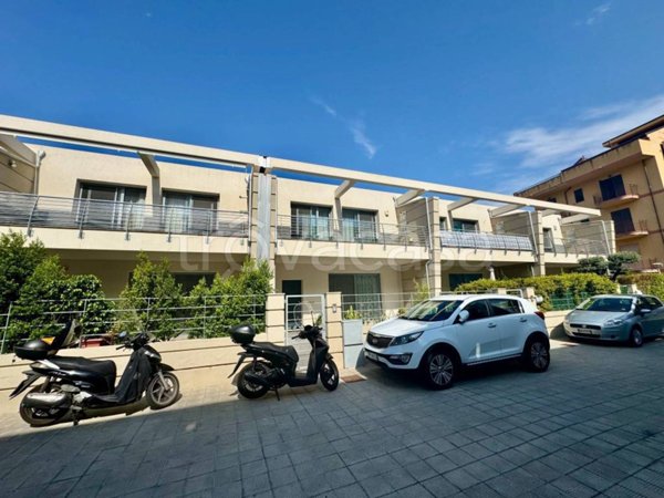 casa indipendente in vendita a Villa San Giovanni in zona Acciarello