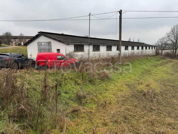 locale commerciale in vendita a Baldichieri d'Asti