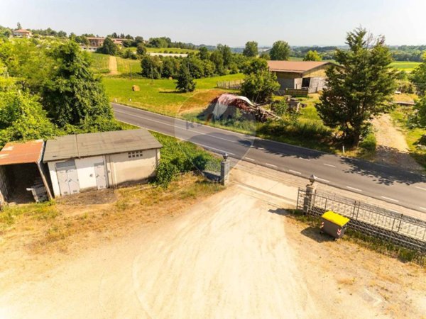 capannone in vendita a Baldichieri d'Asti