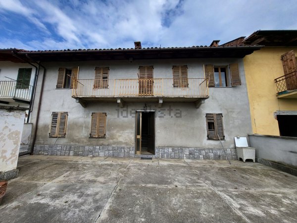 casale in vendita a Baldichieri d'Asti
