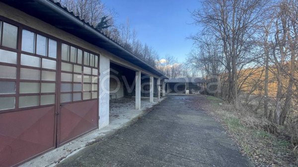 locale commerciale in vendita a Baldichieri d'Asti