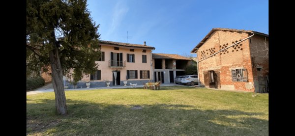 casa indipendente in vendita a Belveglio in zona Bricco