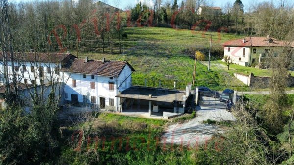 pentavano in vendita a Belveglio