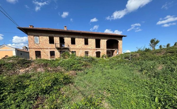 casa indipendente in vendita a Belveglio in zona Bricco