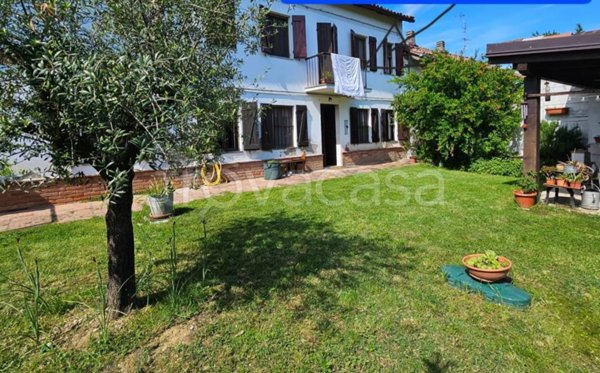 casa indipendente in vendita a Belveglio in zona Bricco