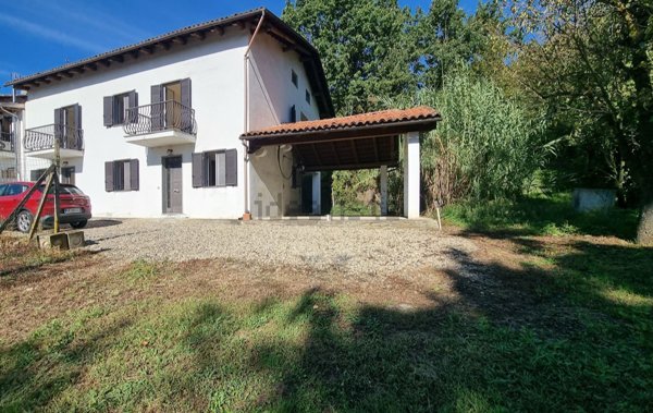 casa indipendente in vendita a Belveglio