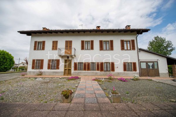 casa indipendente in vendita a Belveglio in zona Bricco