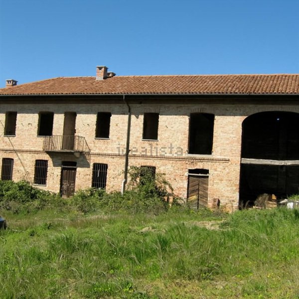 casale in vendita a Belveglio in zona Bricco