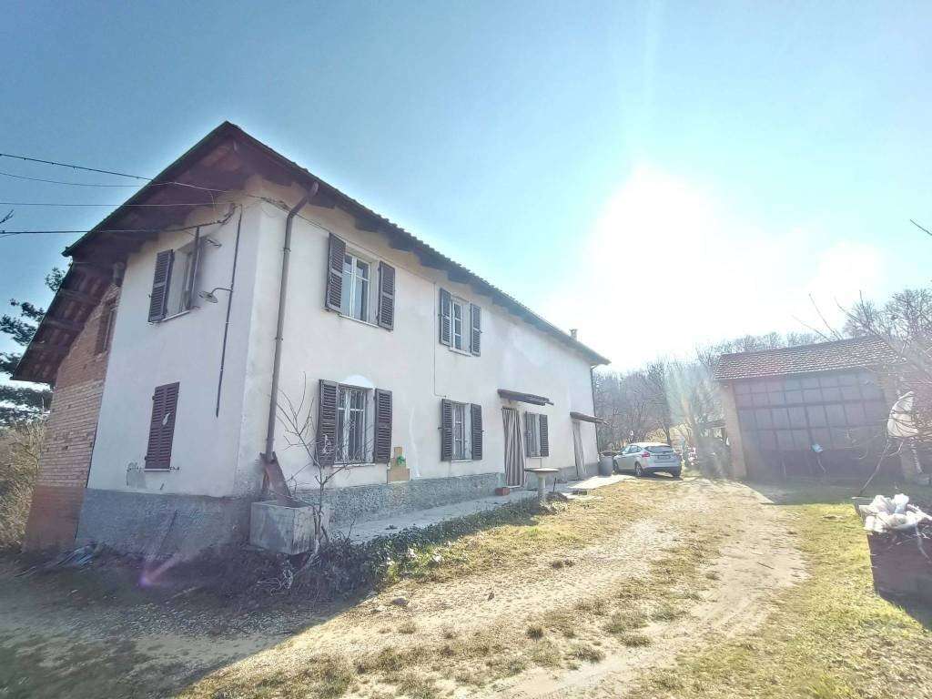 casale in vendita a Bruno
