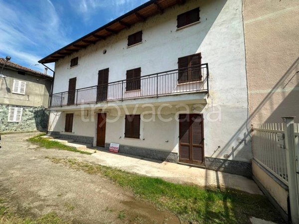 casa indipendente in vendita a Bruno
