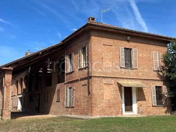 casa indipendente in vendita a Bruno