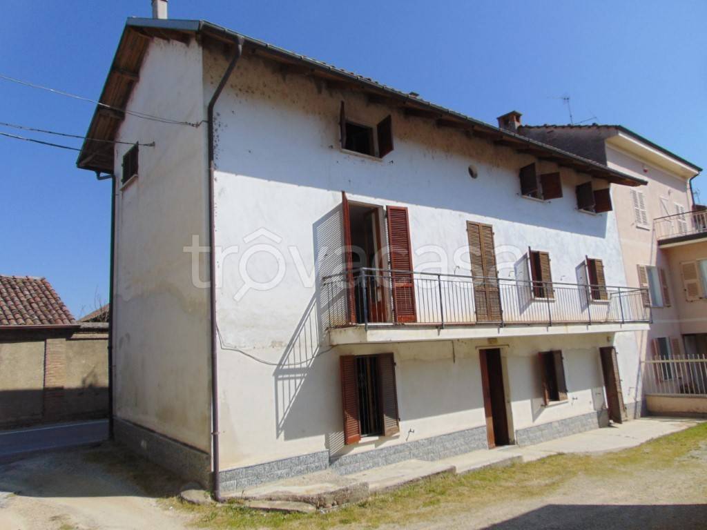 casa indipendente in vendita a Bruno