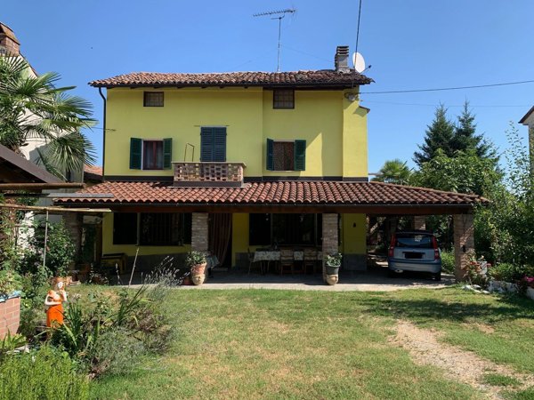 casa indipendente in vendita a Bruno
