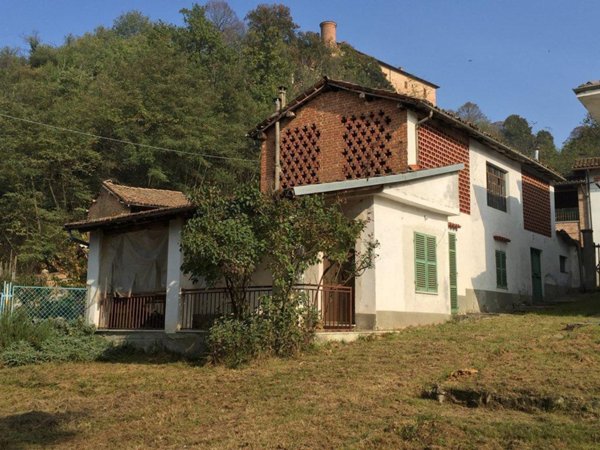 casa indipendente in vendita a Bruno