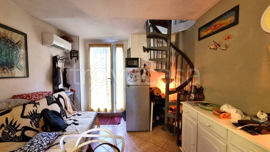 casa indipendente in vendita a Bruno