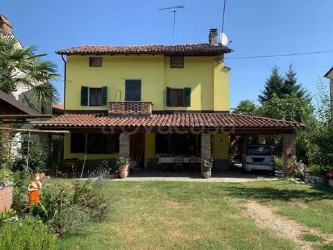 casa indipendente in vendita a Bruno