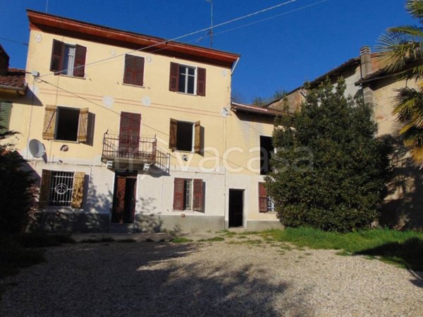casa indipendente in vendita a Bruno