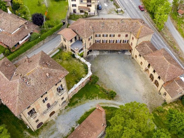 locale di sgombero in vendita a Bubbio