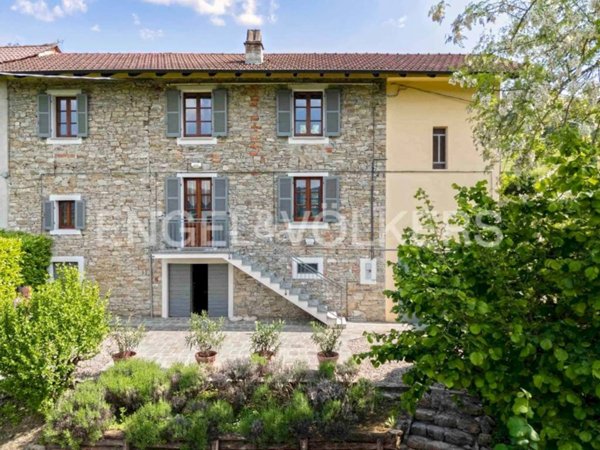 casa indipendente in vendita a Bubbio