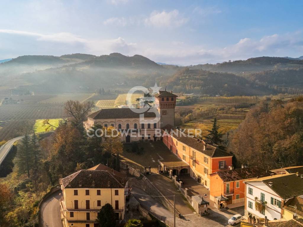 intera palazzina in vendita a Bubbio