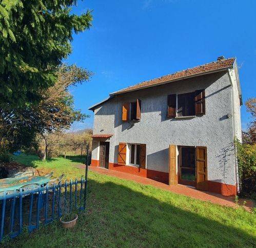 casa indipendente in vendita a Bubbio