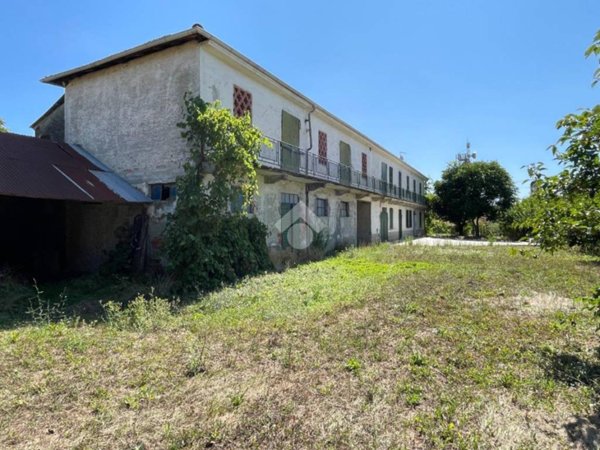 casa indipendente in vendita a Bubbio