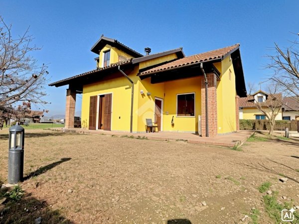 casa indipendente in vendita a Buttigliera d'Asti in zona Crivelle