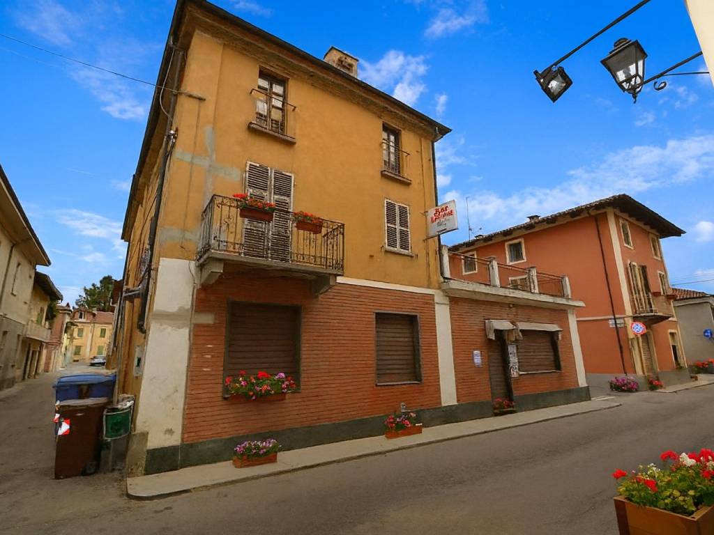 intera palazzina in vendita a Buttigliera d'Asti