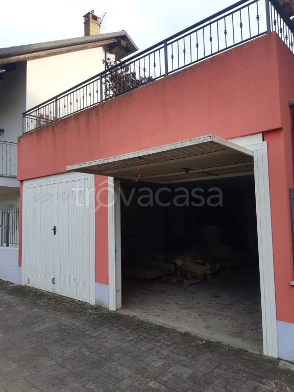 locale commerciale in vendita a Buttigliera d'Asti