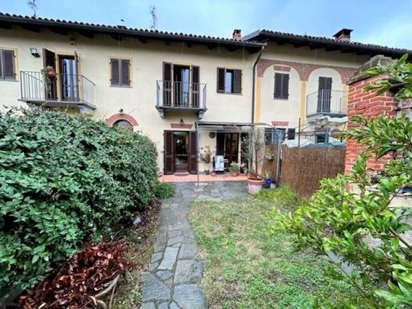 casa indipendente in vendita a Buttigliera d'Asti in zona Crivelle