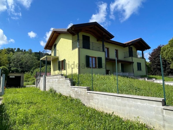 casa indipendente in vendita a Calamandrana